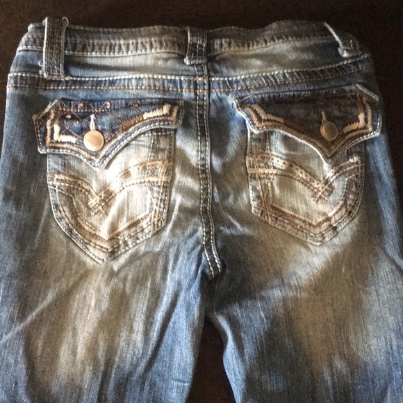 No Boundaries capris size 1 - Picture 5 of 5